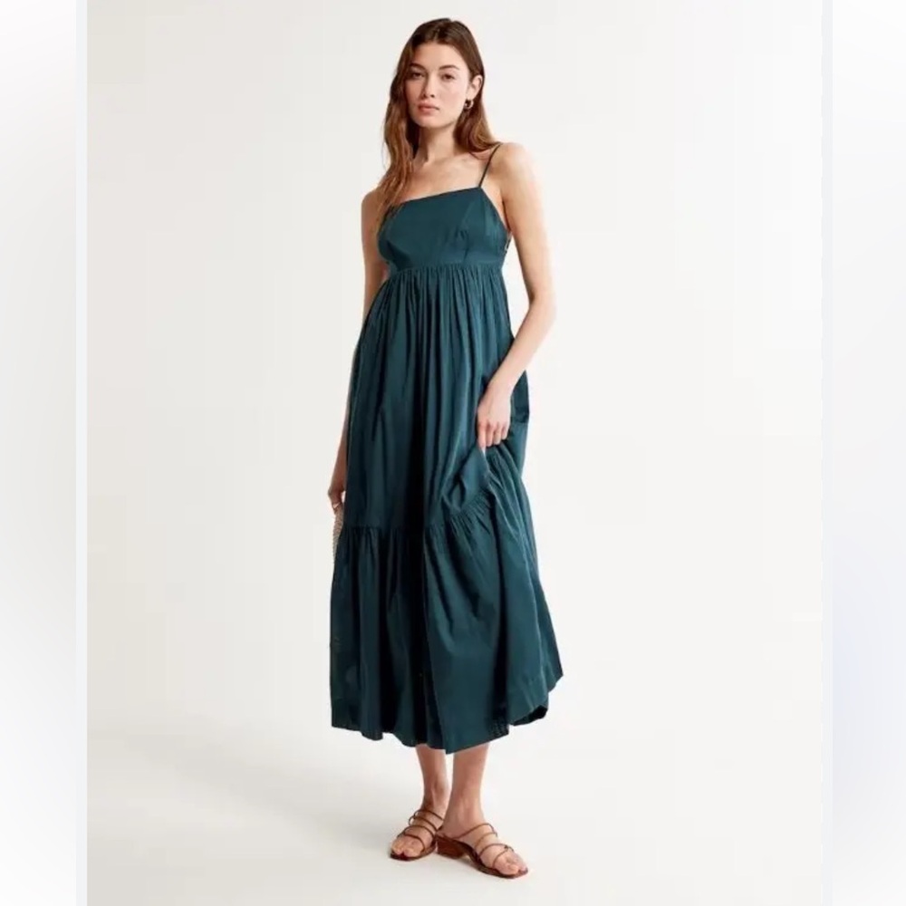 Abercrombie & Fitch Low Back Tiered Teal Maxi Dress. Women’s Medium